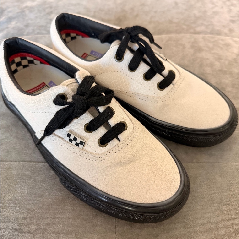 Classic vans Canvas Shoes - Black & White snakeskin